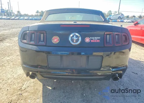 2013 Ford Mustang z USA, uszkodzony, nr VIN 1ZVBP8EM2D5276331